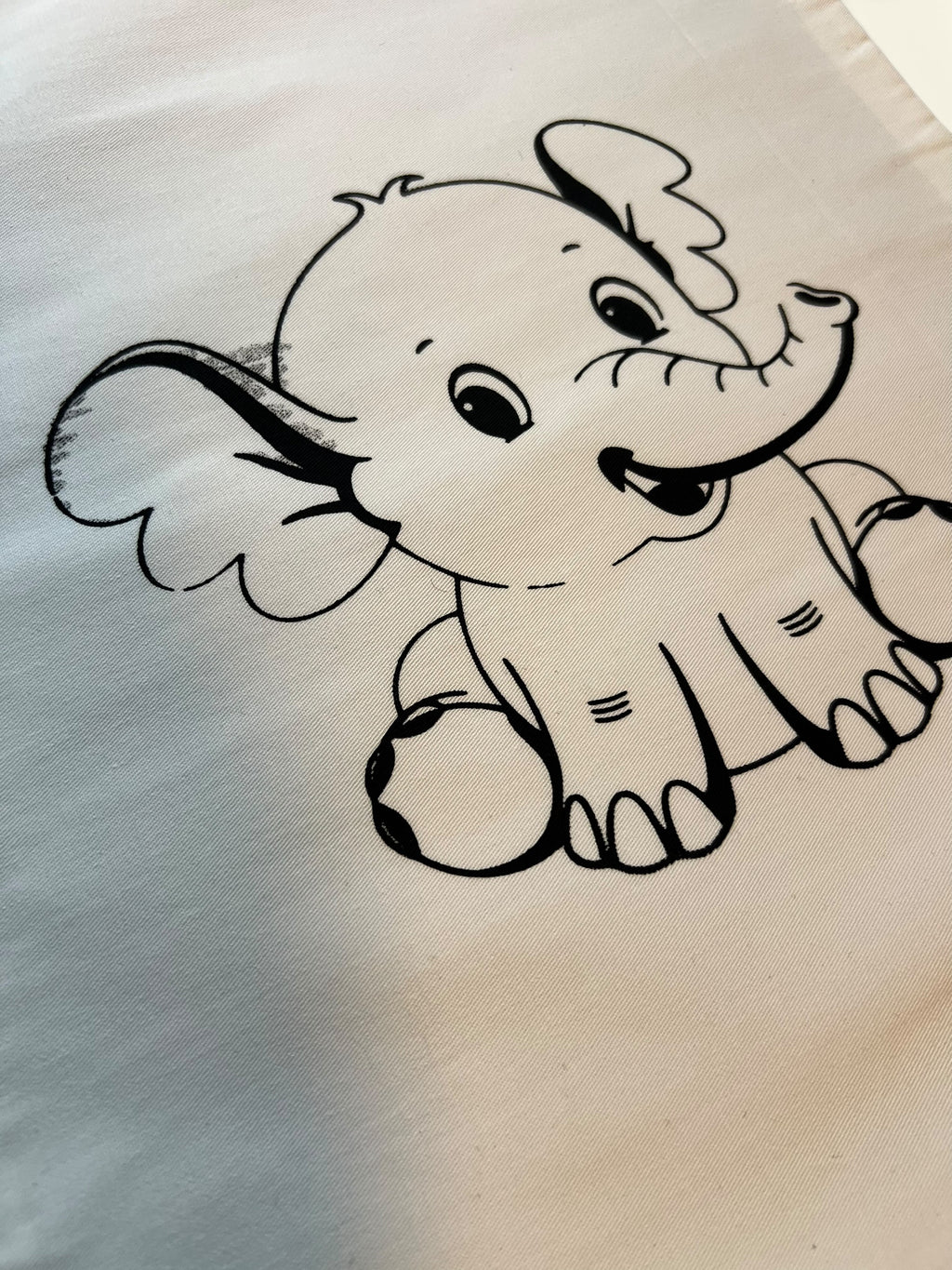 Tøynett, Elephant, Hvit